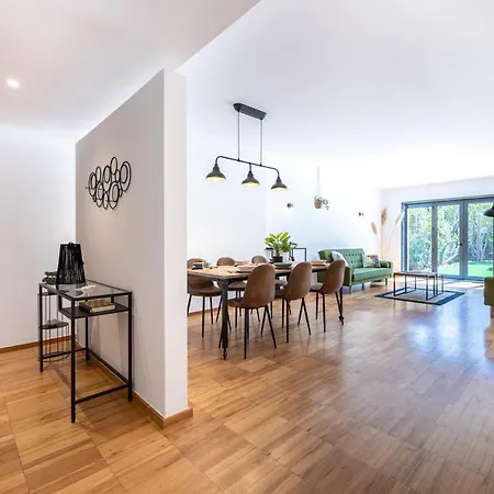 The Old Brick Factory Apartment *